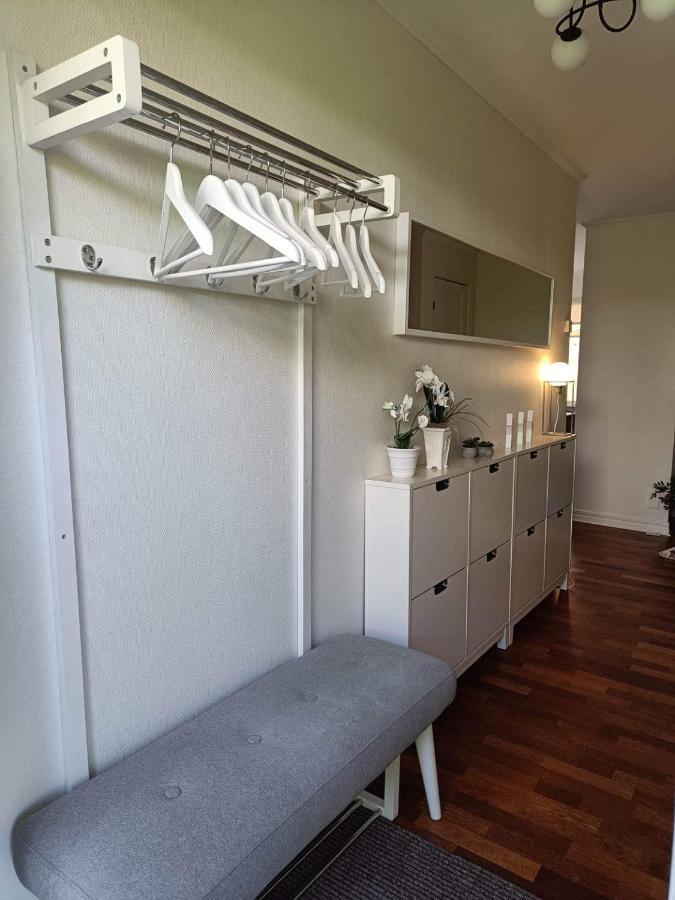 Havsnaera Nyrenoverat Centralt I Båstad Exterior foto
